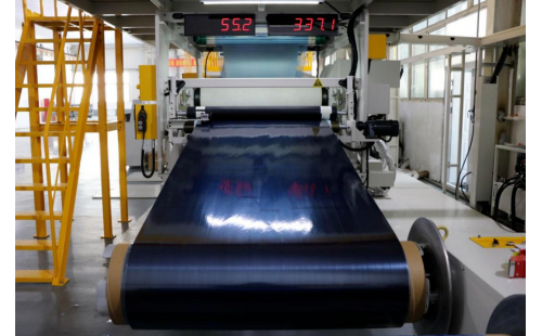 干法纏繞碳纖維/環(huán)氧樹脂預(yù)浸材料的制備及產(chǎn)業(yè)化技術(shù)”項目取得突破